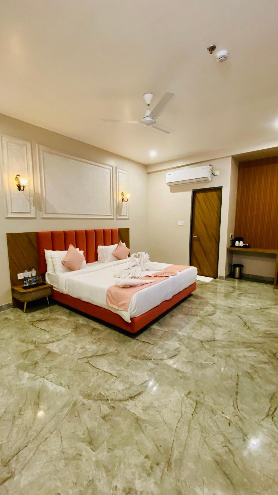 Anantara Club And Resort, اوجاين الغرفة الصورة