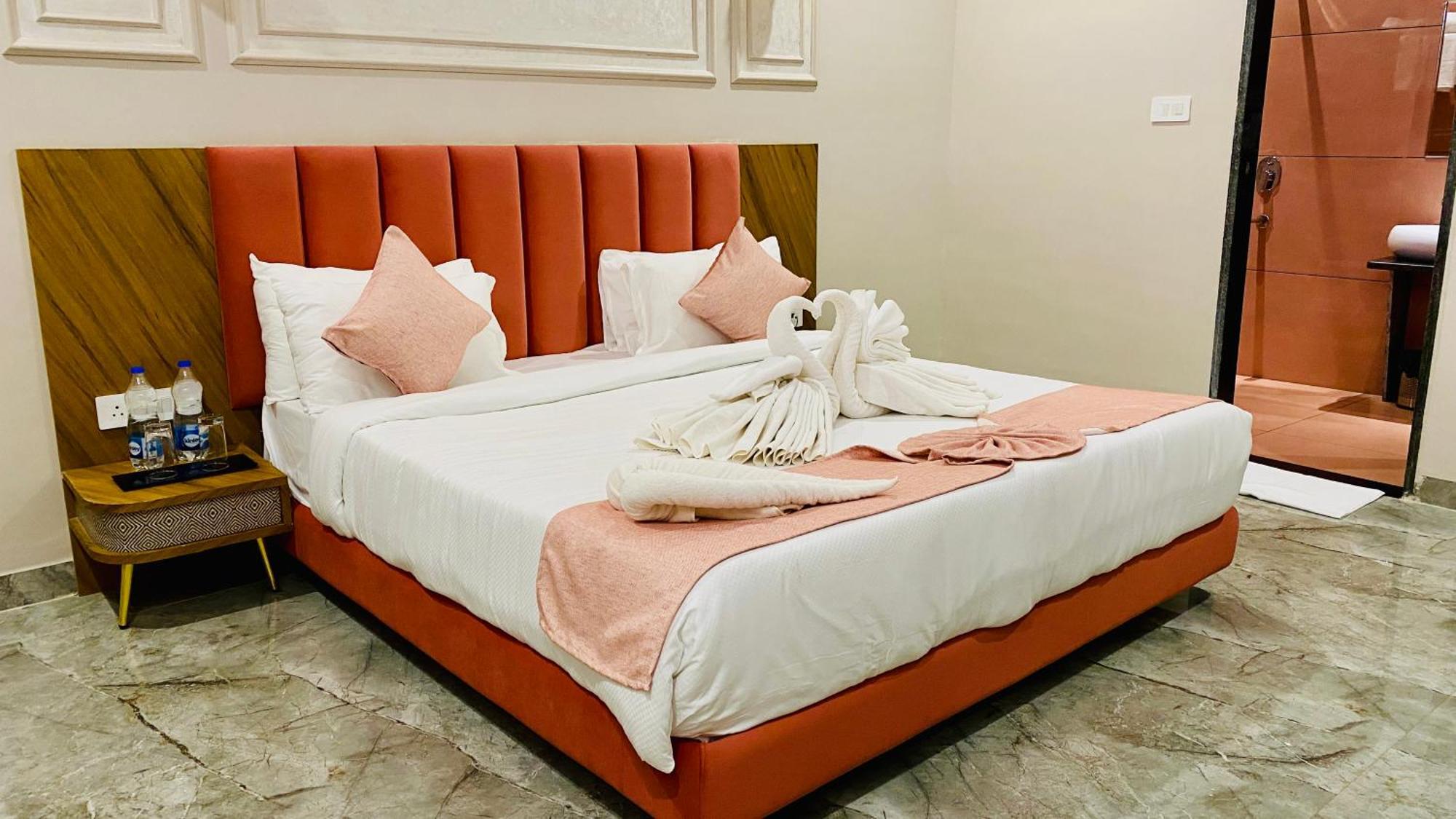 Anantara Club And Resort, اوجاين المظهر الخارجي الصورة